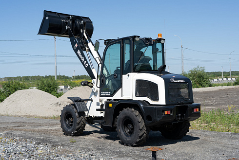 Фронтальный погрузчик Mtech 4.0 (МАНИТЕШ)