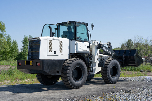 Фронтальный погрузчик Mtech 8.5 (МАНИТЕШ)