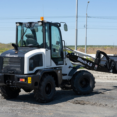 комплект для первого то — в подарок для техники manitech картинка