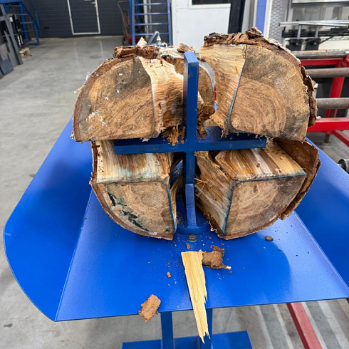 новинка от сибирского гидромаш: дровокол собственной разработки — надёжность и эффективность в домашних условиях картинка