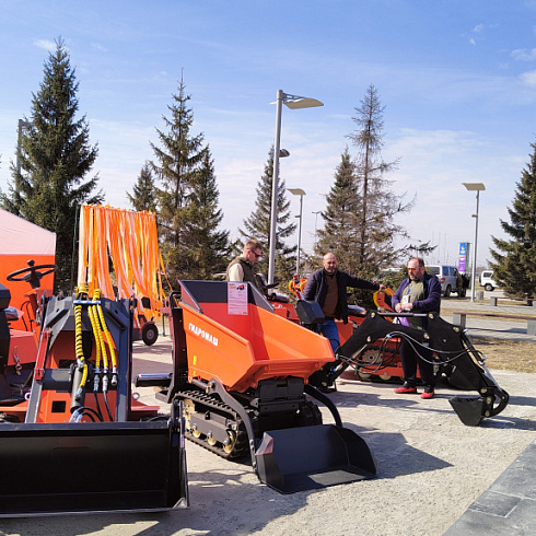 «свой дом 2026»: «гидромаш» представил технику собственного производства картинка